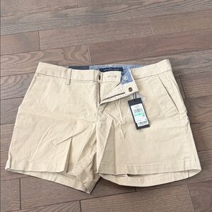 Tommy Hilfiger Women’s Tan Chino Shorts, NWT 8